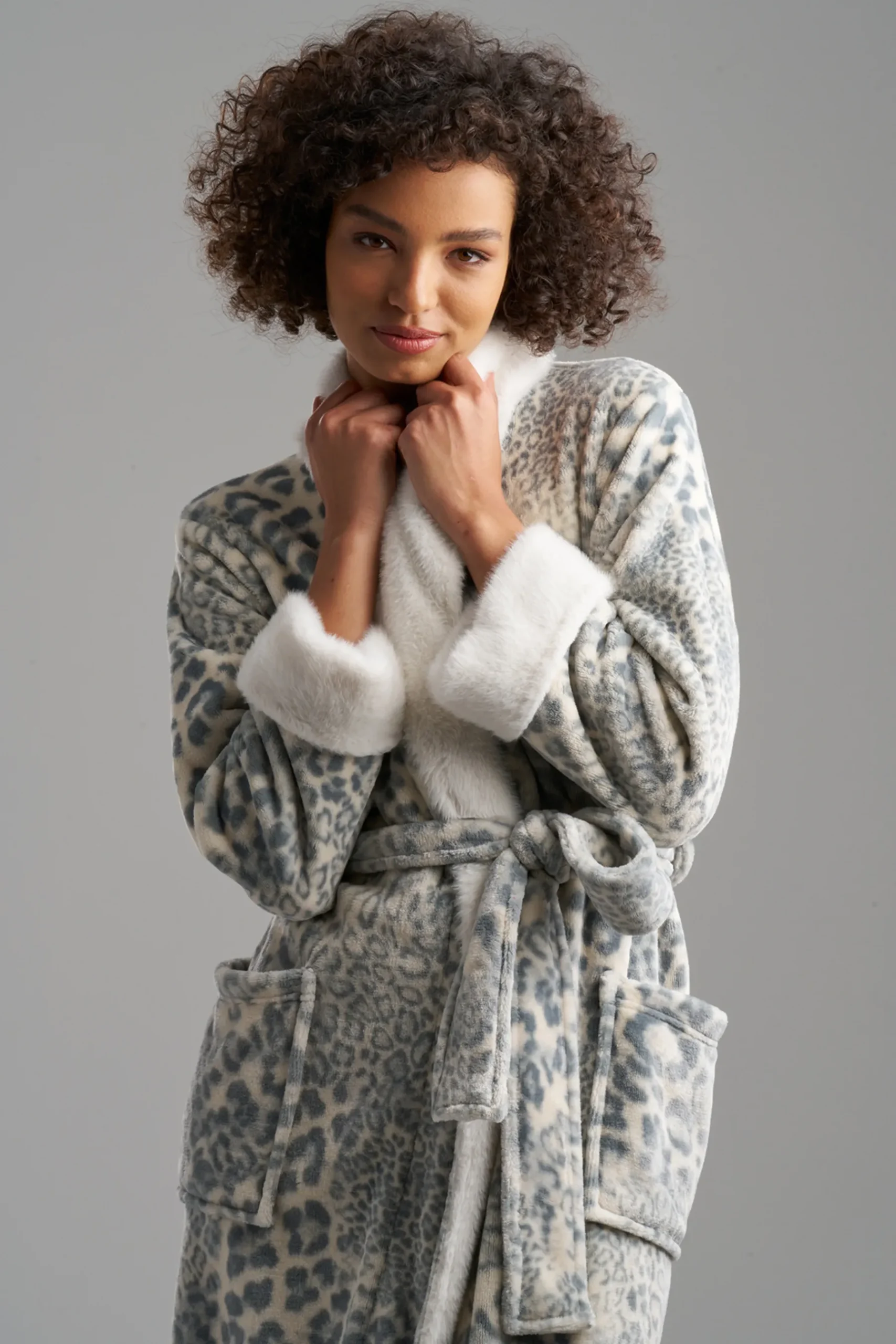 Natori Robes & Kimonos-Cashmere Leopard Faux Fur Collar Robe
