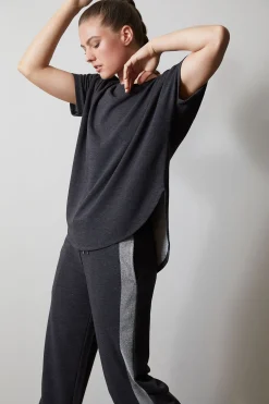 Natori Tops|Athleisure-Chi Split Back Top