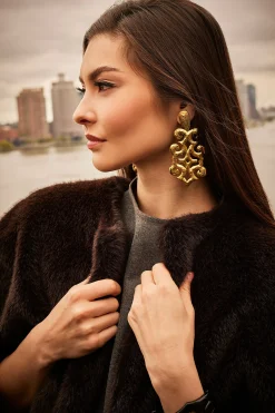 Natori Jackets & Outerwear-Faux Mink Cape
