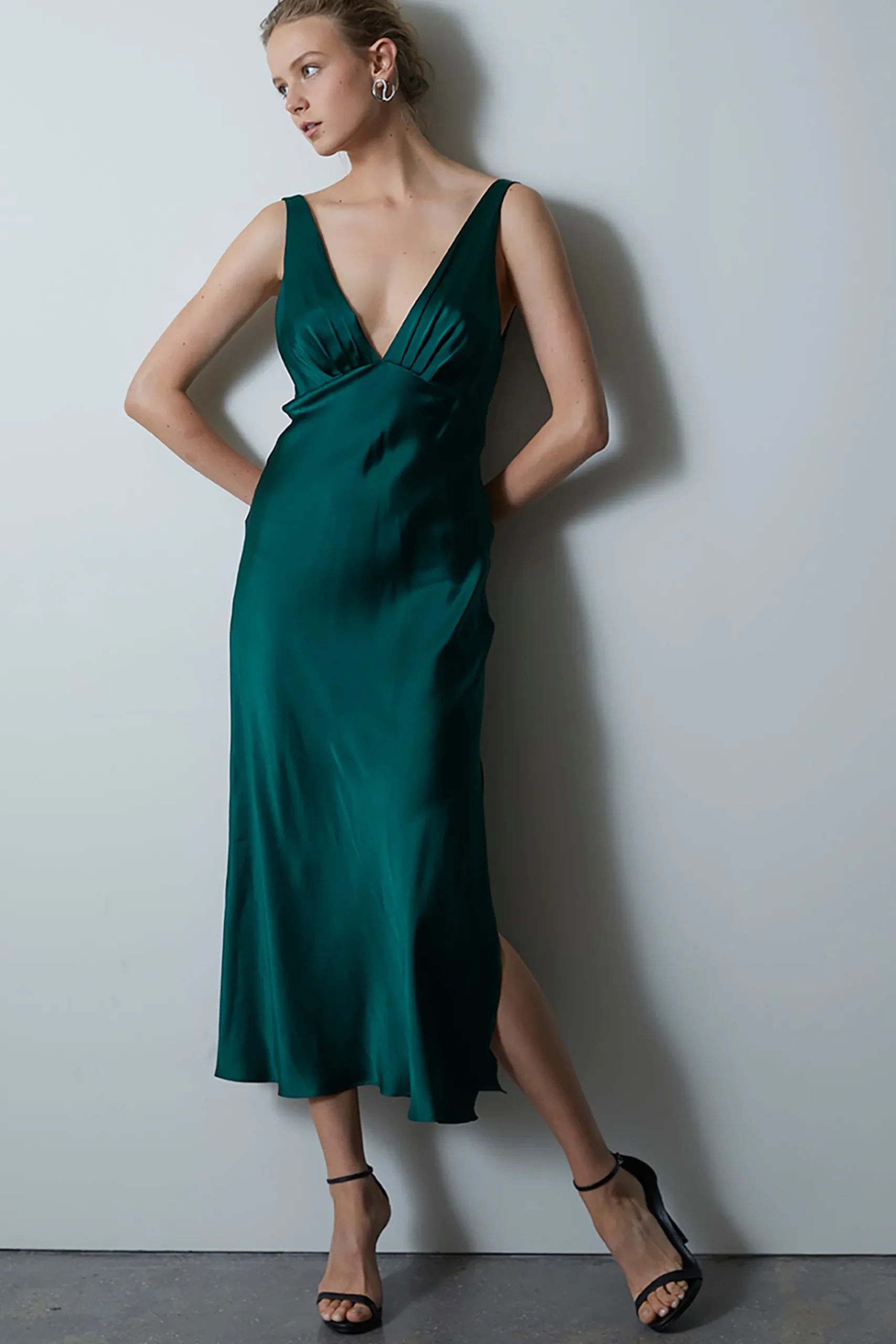 Natori Gowns-Key Essentials Silk V-Neck Gown